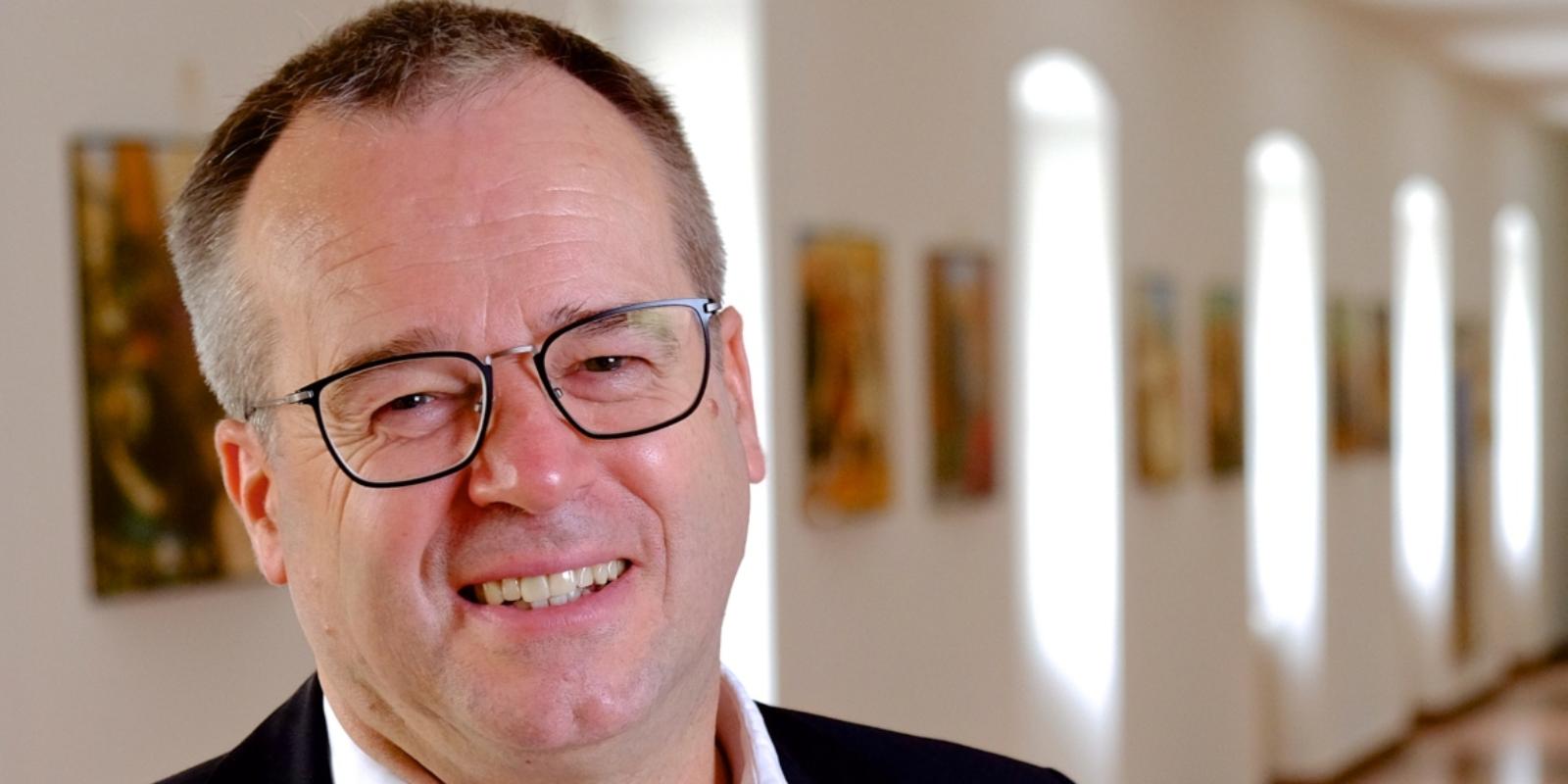 Prof. em. Dr. Jans-Joachim Sander